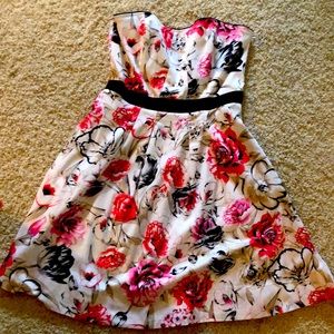 White House Black Market Strapless Floral Dress